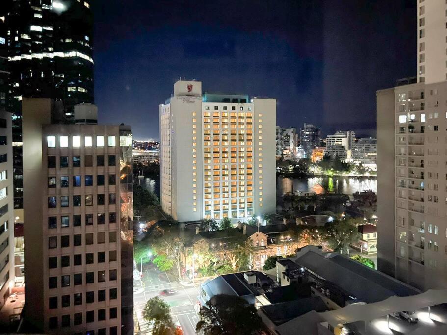 Amazing 2 Bedroom In Cbd! 布里斯班 外观 照片